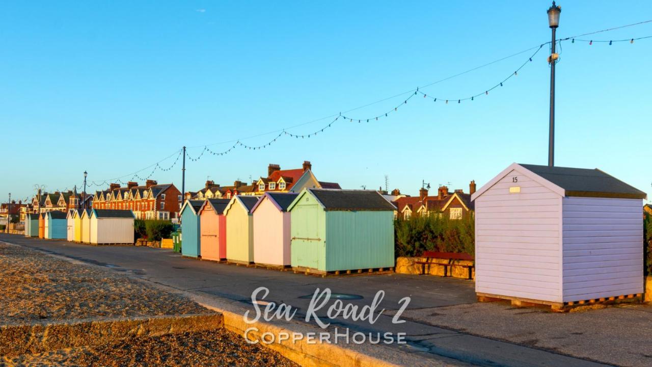 Beautiful Apartments On The Sea Front - Sea Road 2 Felixstowe Kültér fotó
